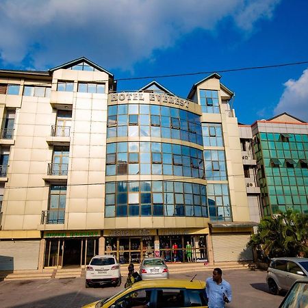 Hotel Everest Rd Congo คินชาซา ภายนอก รูปภาพ